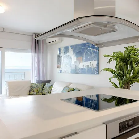 Ciel Collection - Luxury Seafront Living Appartamento Peraía