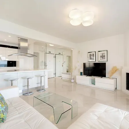 Ciel Collection - Luxury Seafront Living *